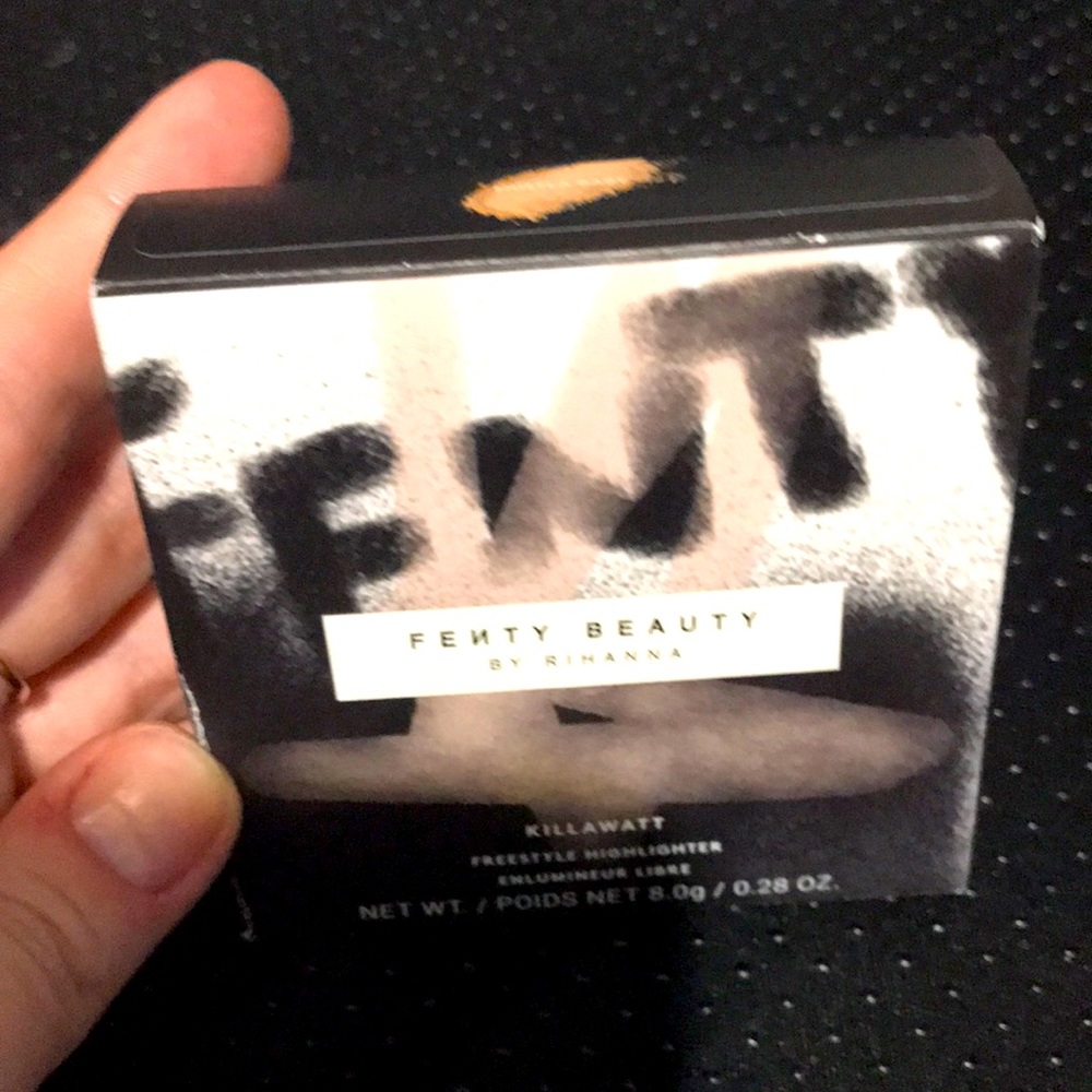 ✨💖🆕Fenty Beauty by Rhianna Killawatt Freestyle Highlighter in Hu$tla BabyBNIB✨